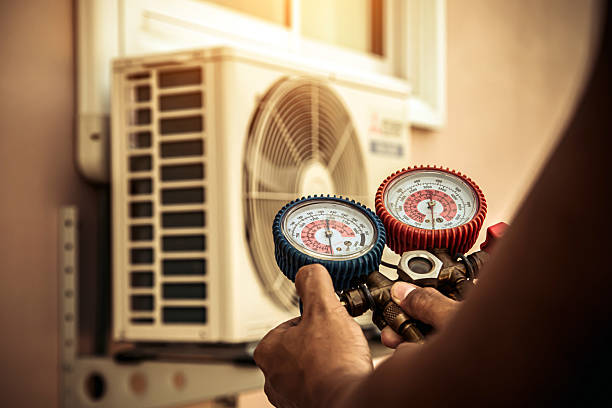 Professional Hvac Installation technician working in Monroeville, IN